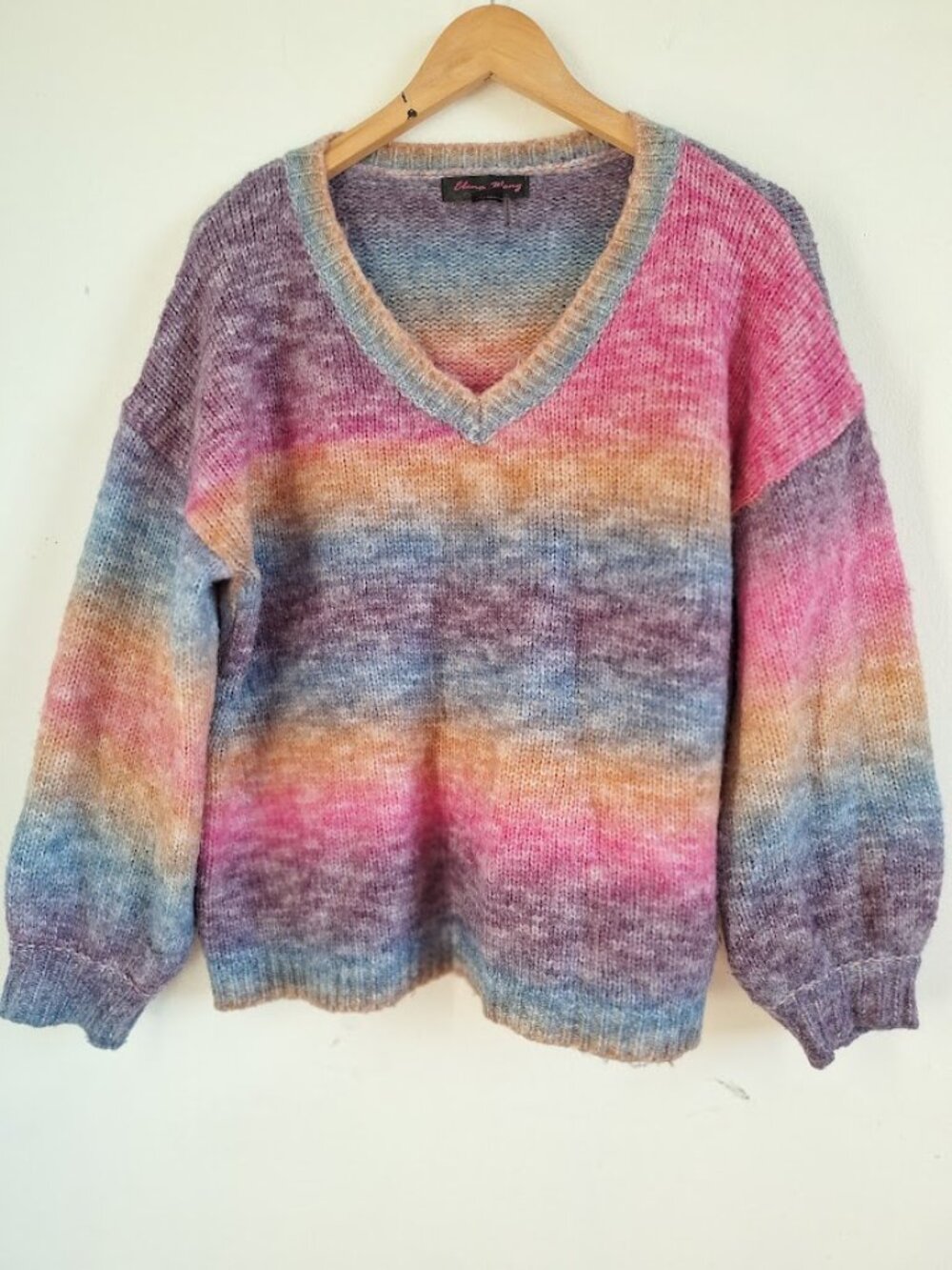 Elena Wang L/G Pastel Rainbow Striped V-Neck Sweater 4% Cashmere